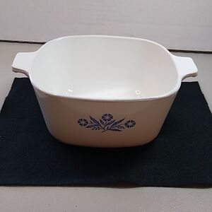 Corning Ware Corn Flower Blue 1 3/4 quart Cottagecore Kitsch Grandmacore